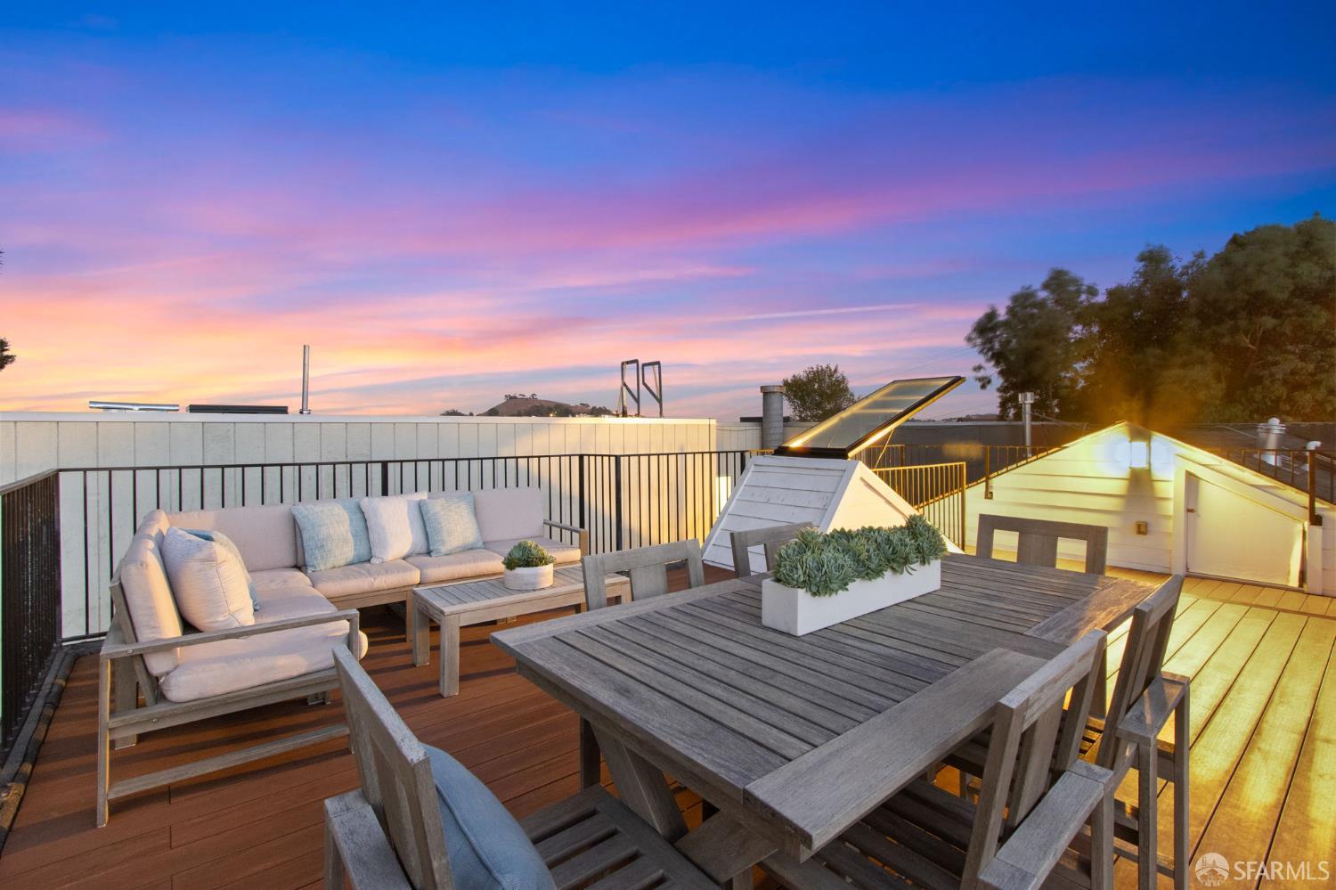 4040 Cesar Chavez Street