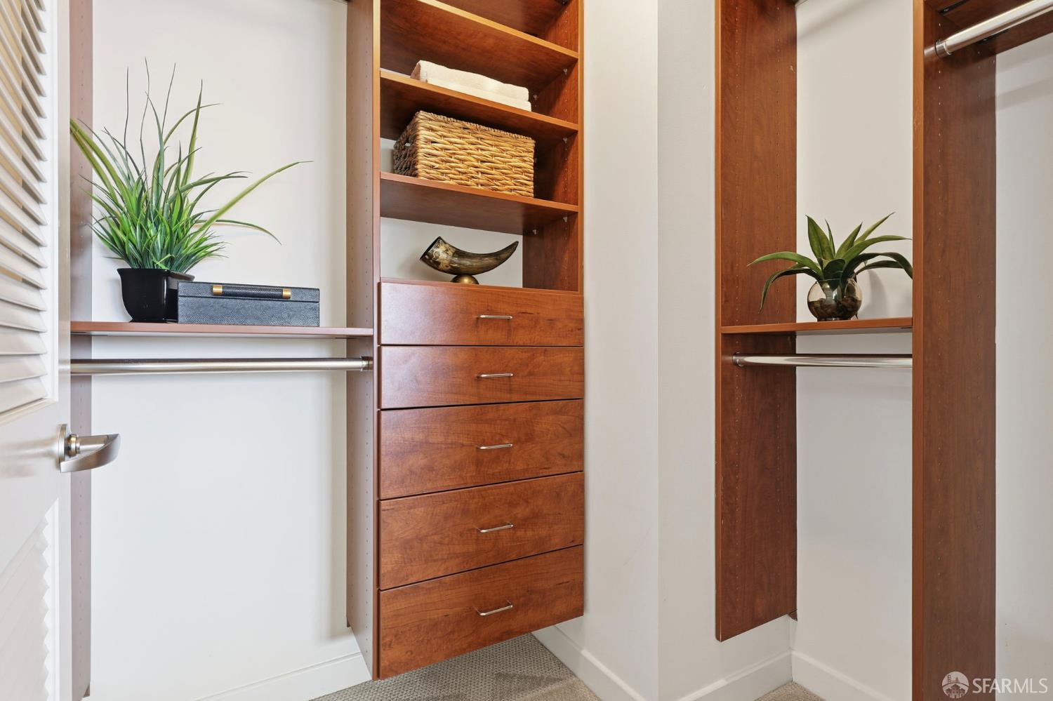 250 King Street # 1304