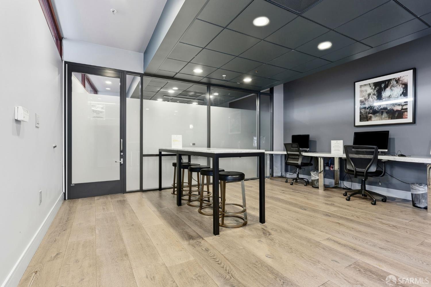 250 King Street # 1304