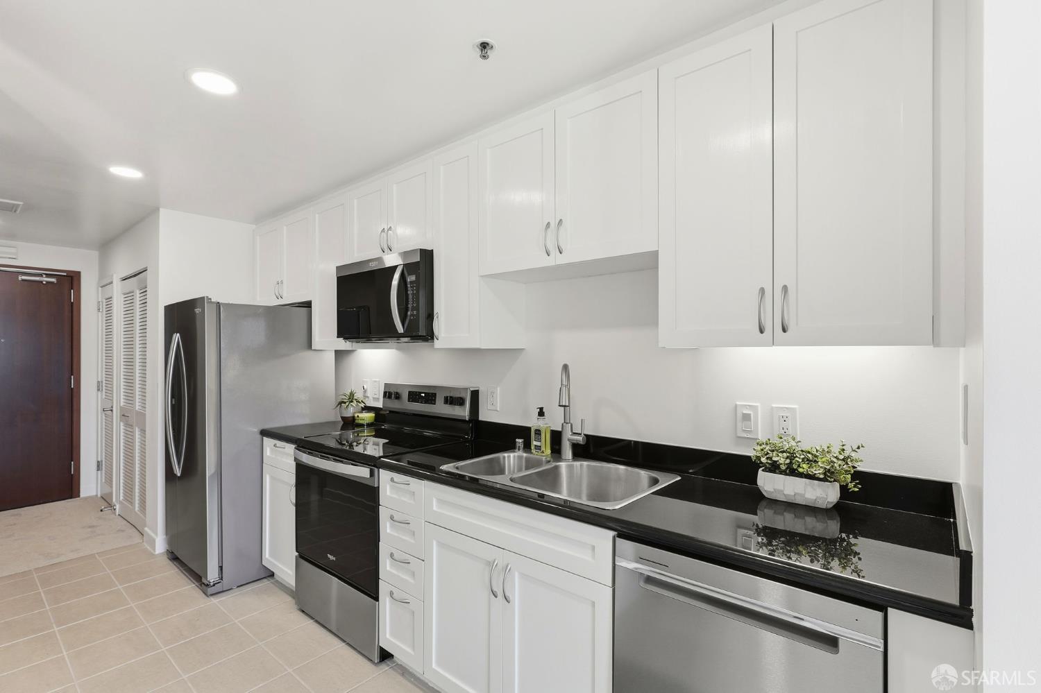 250 King Street # 1304