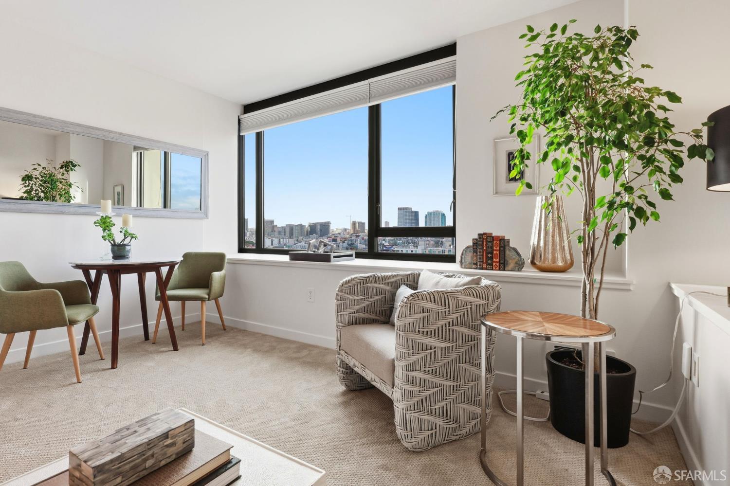 250 King Street # 1304