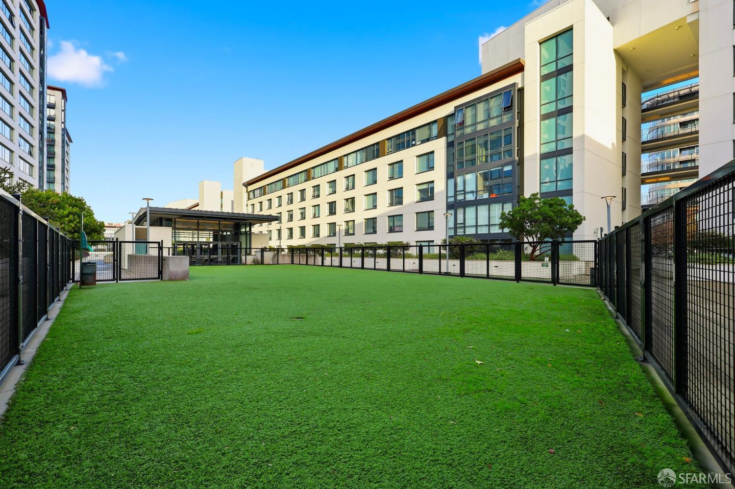 250 King Street # 1304