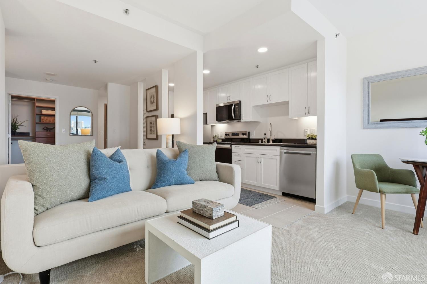 250 King Street # 1304