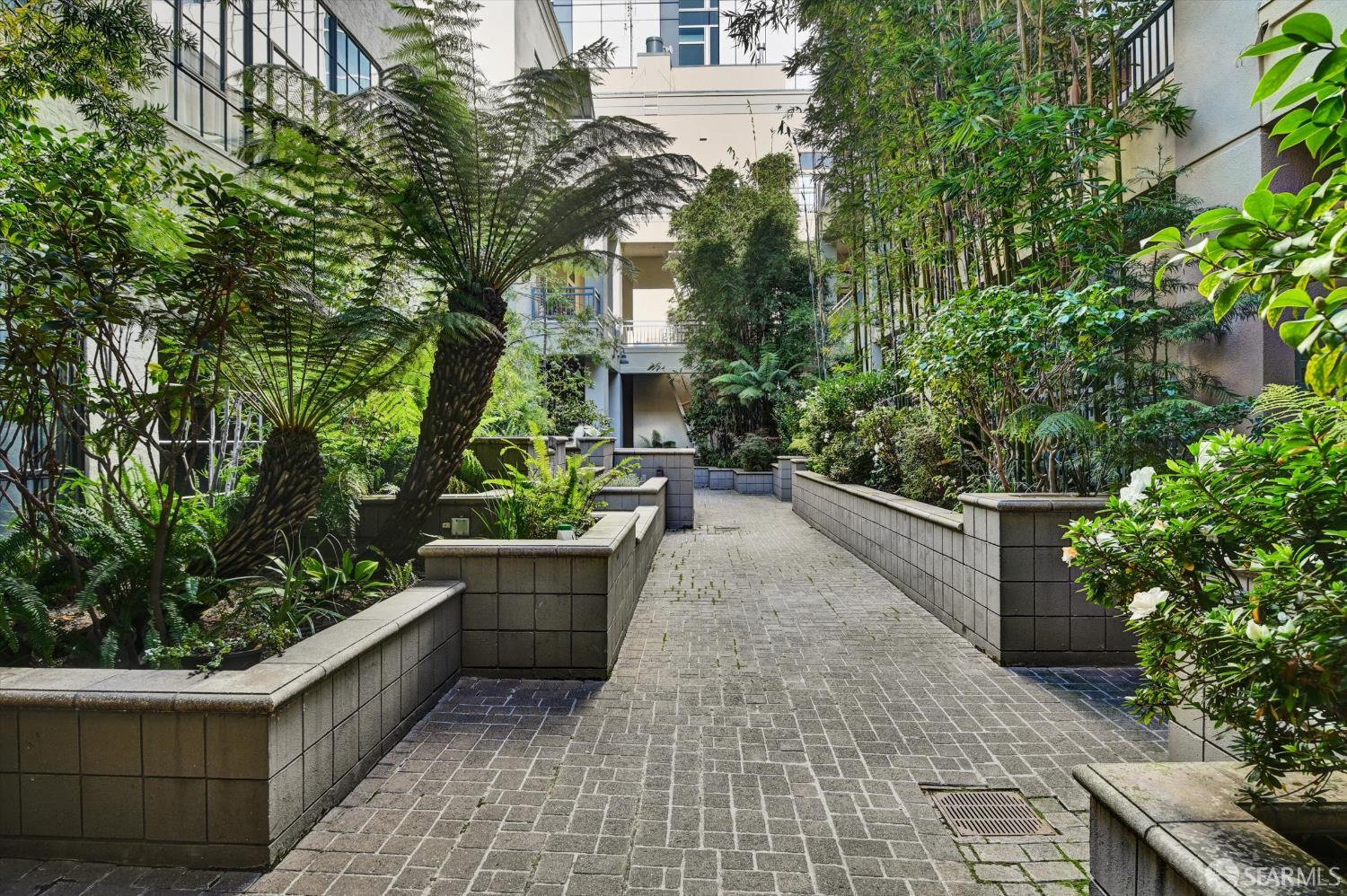 81 Lansing Street # 309