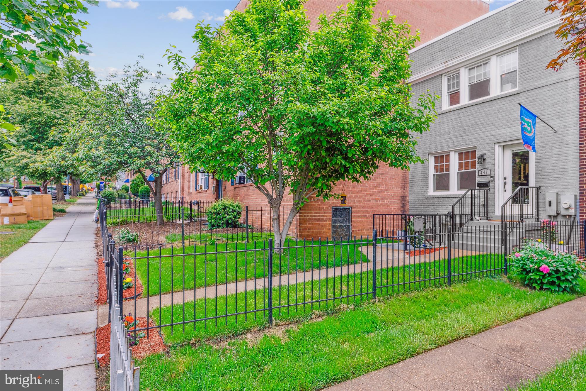 847 20TH STREET NE