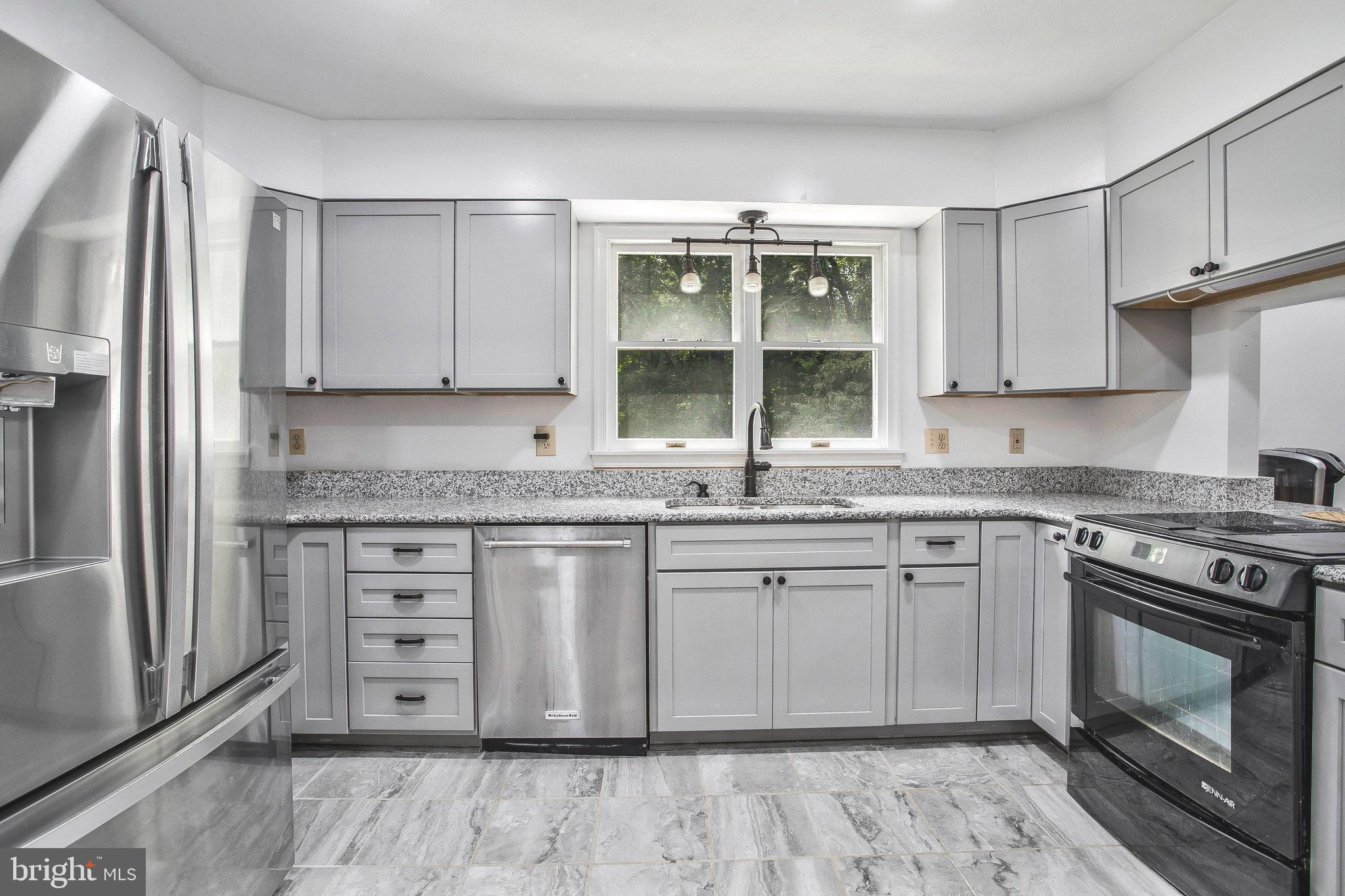 10209 NORWOOD COURT