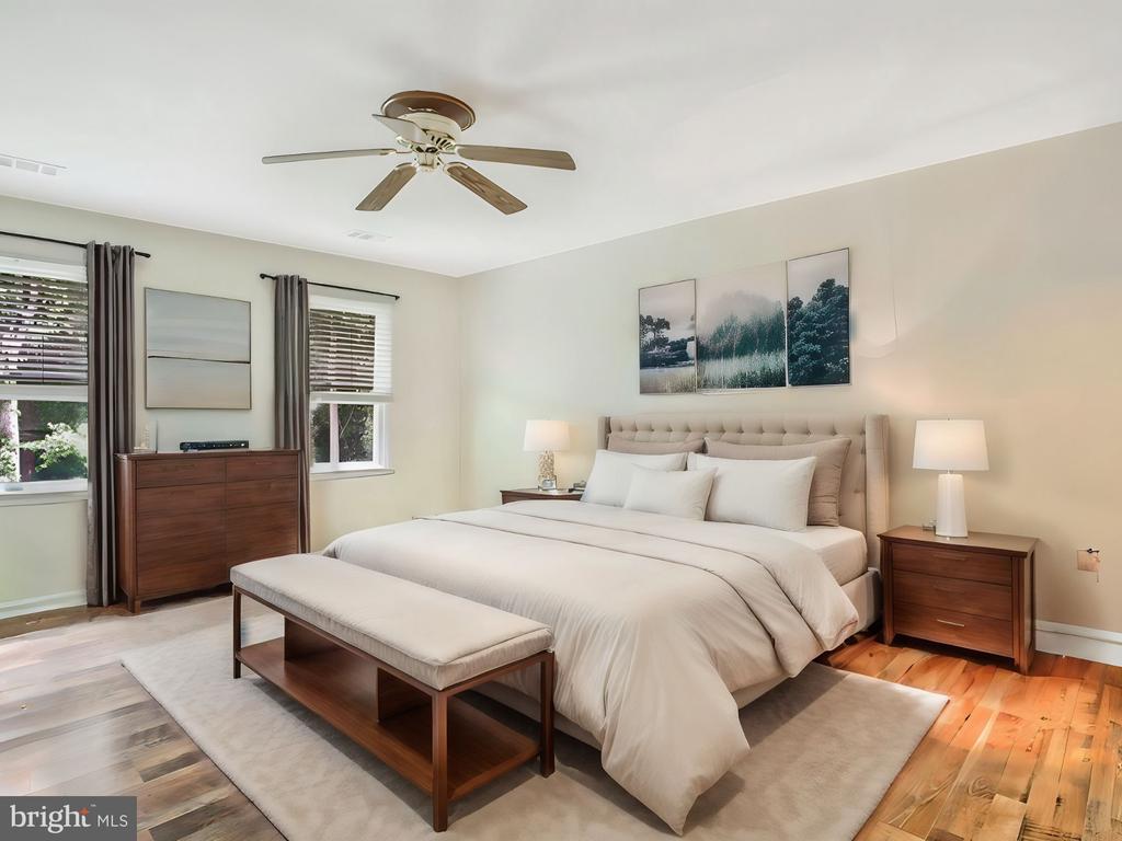 10209 NORWOOD COURT