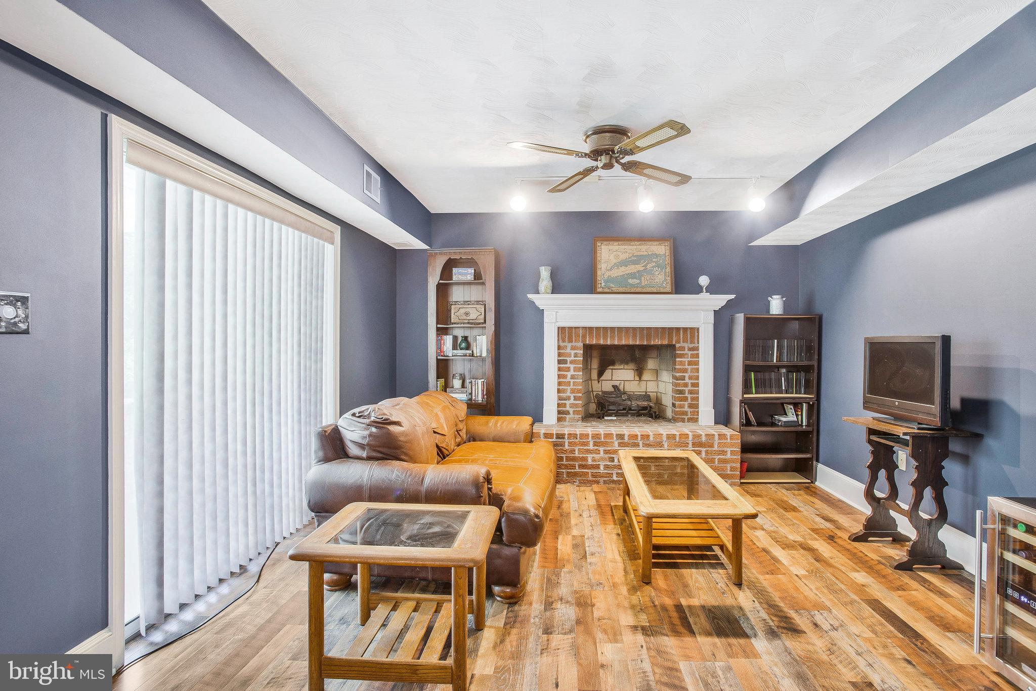 10209 NORWOOD COURT