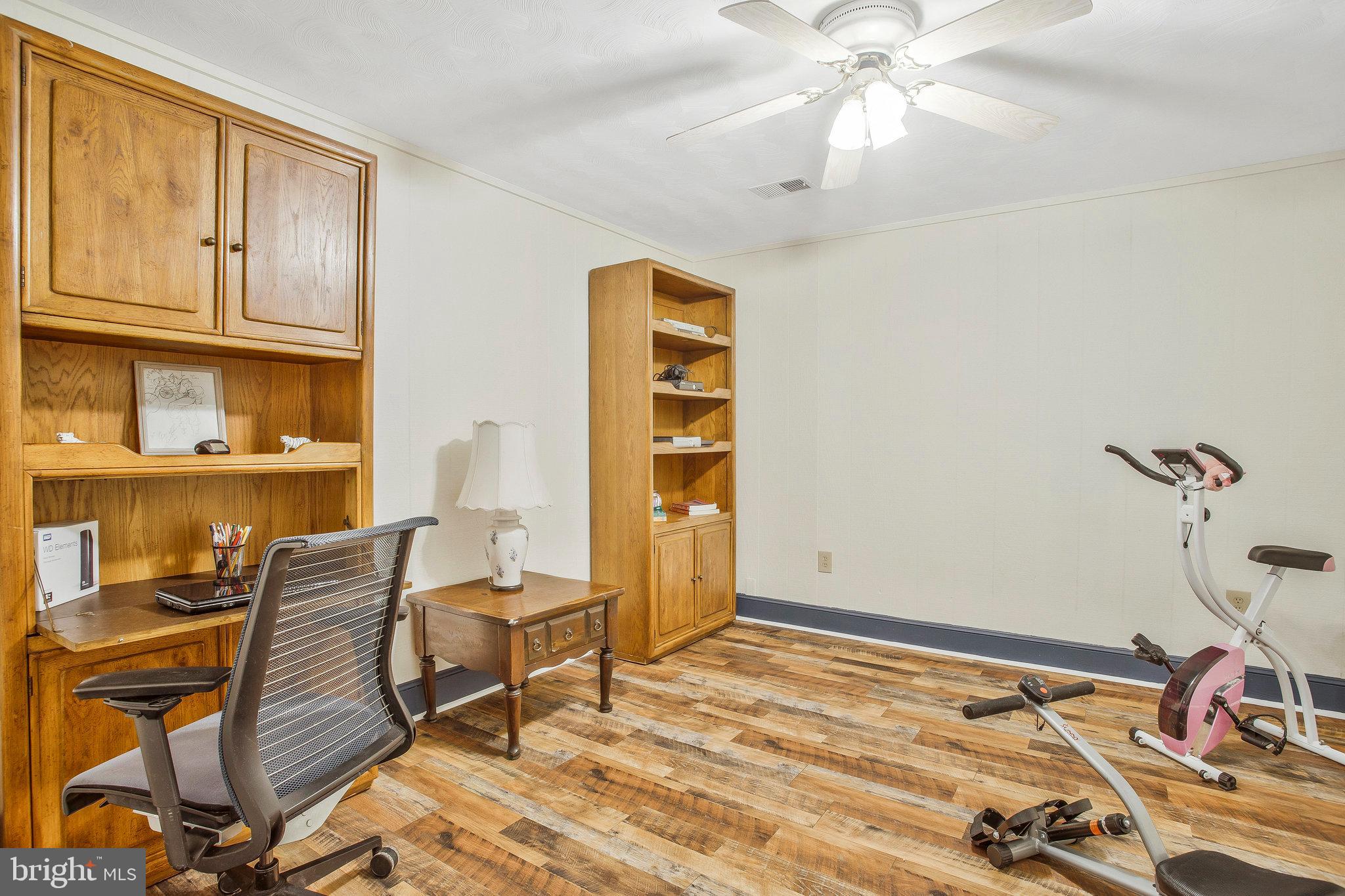 10209 NORWOOD COURT