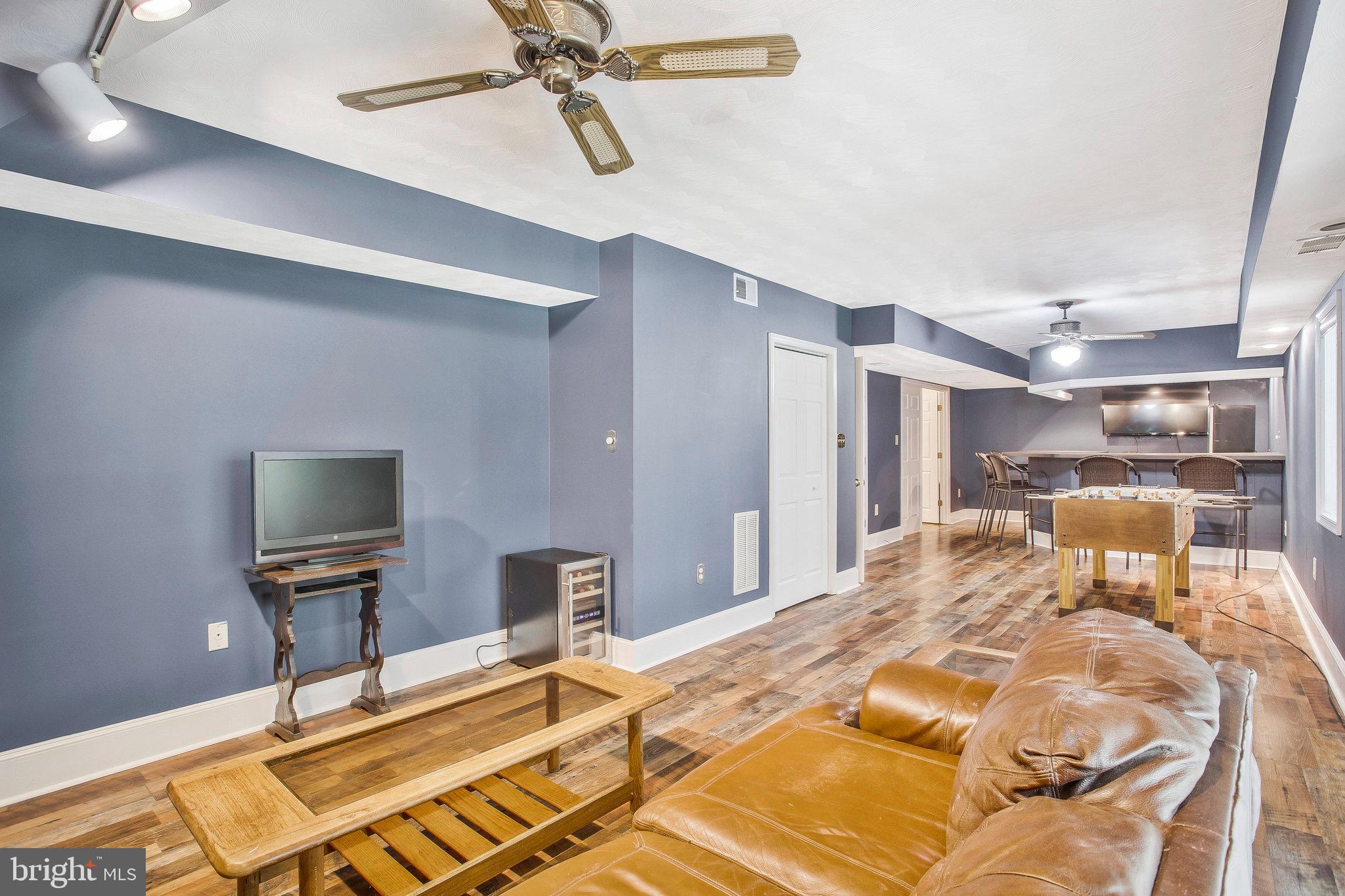 10209 NORWOOD COURT