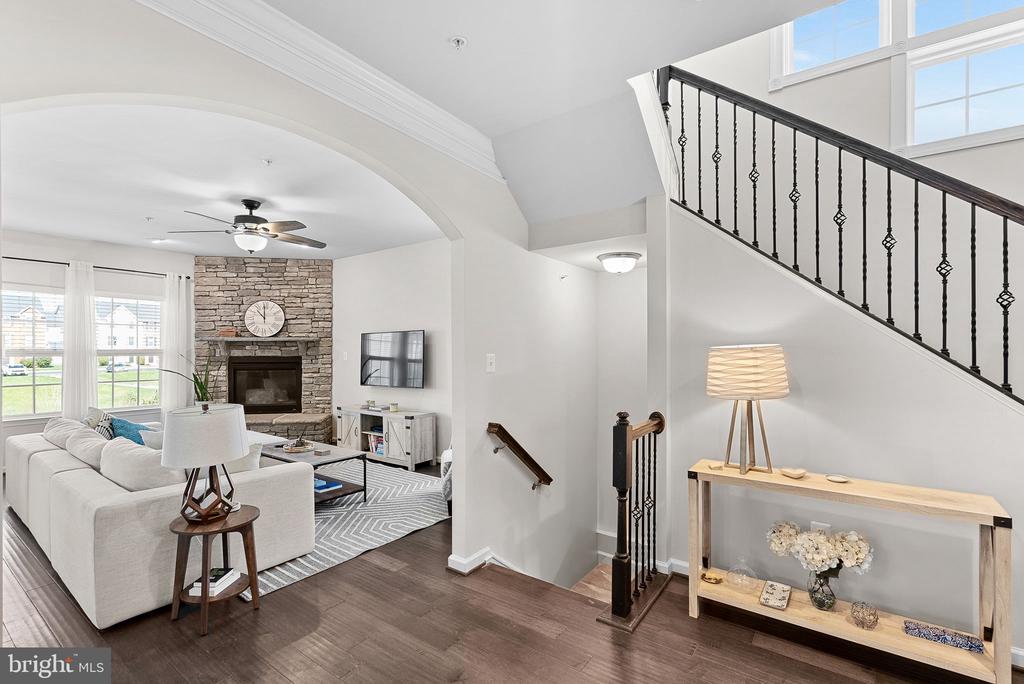 6423 MADIGAN TRAIL