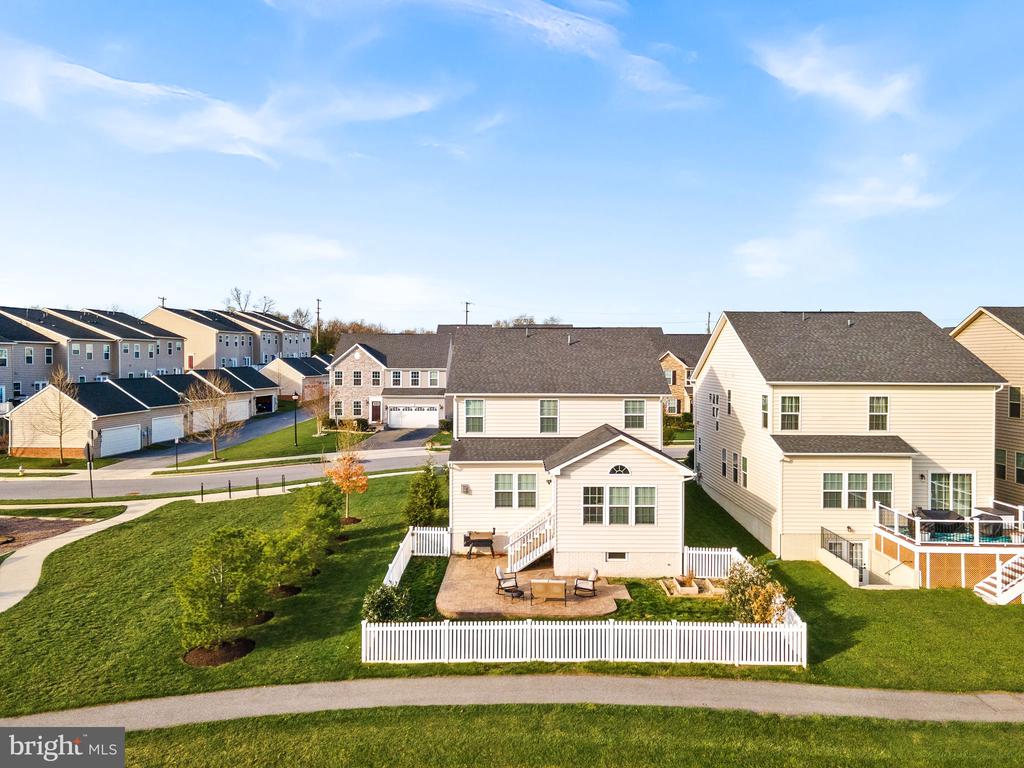 6423 MADIGAN TRAIL