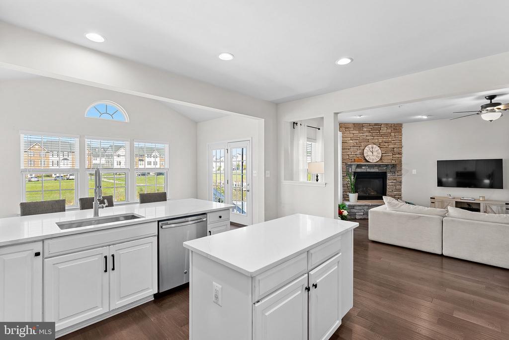 6423 MADIGAN TRAIL