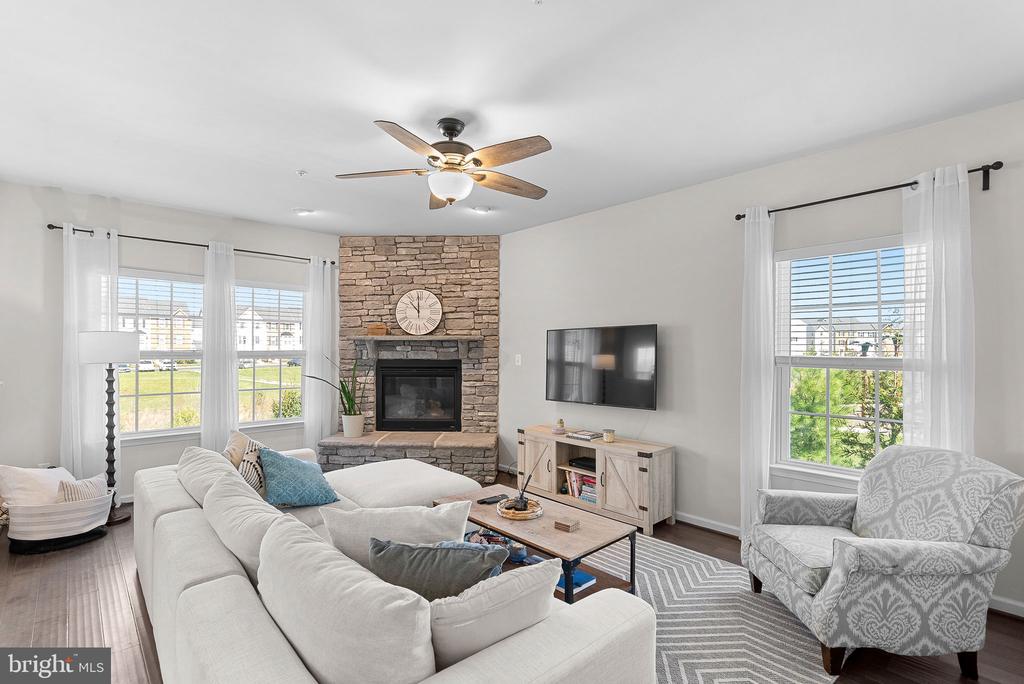 6423 MADIGAN TRAIL