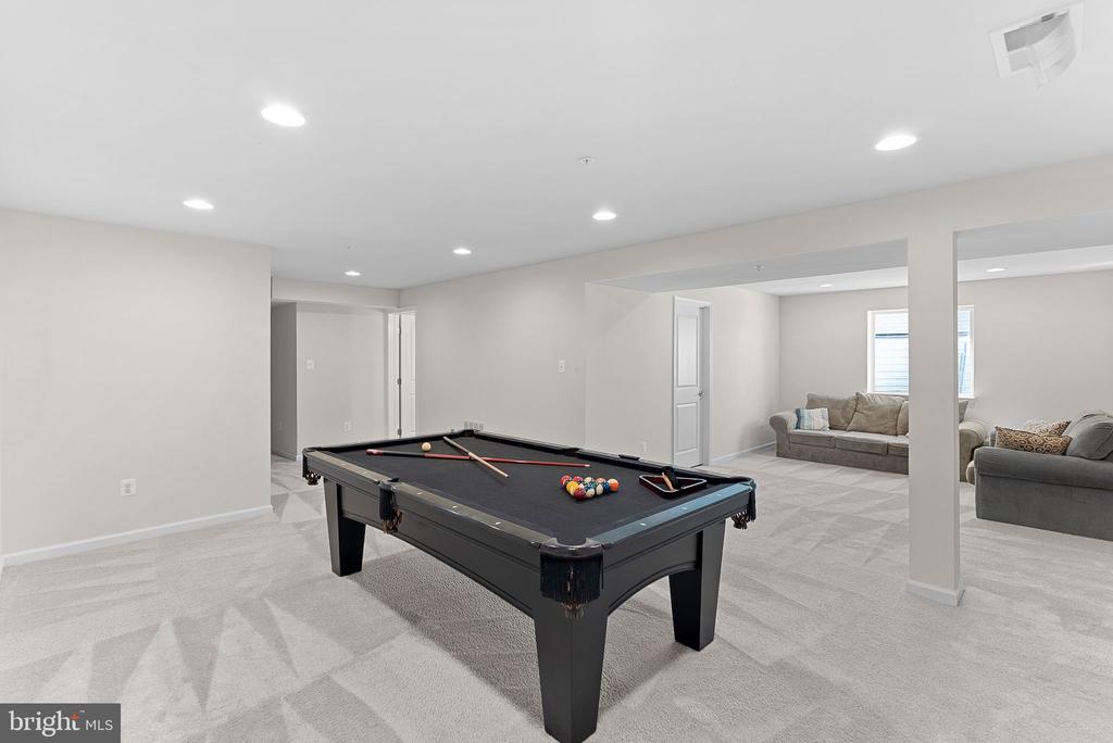 6423 MADIGAN TRAIL