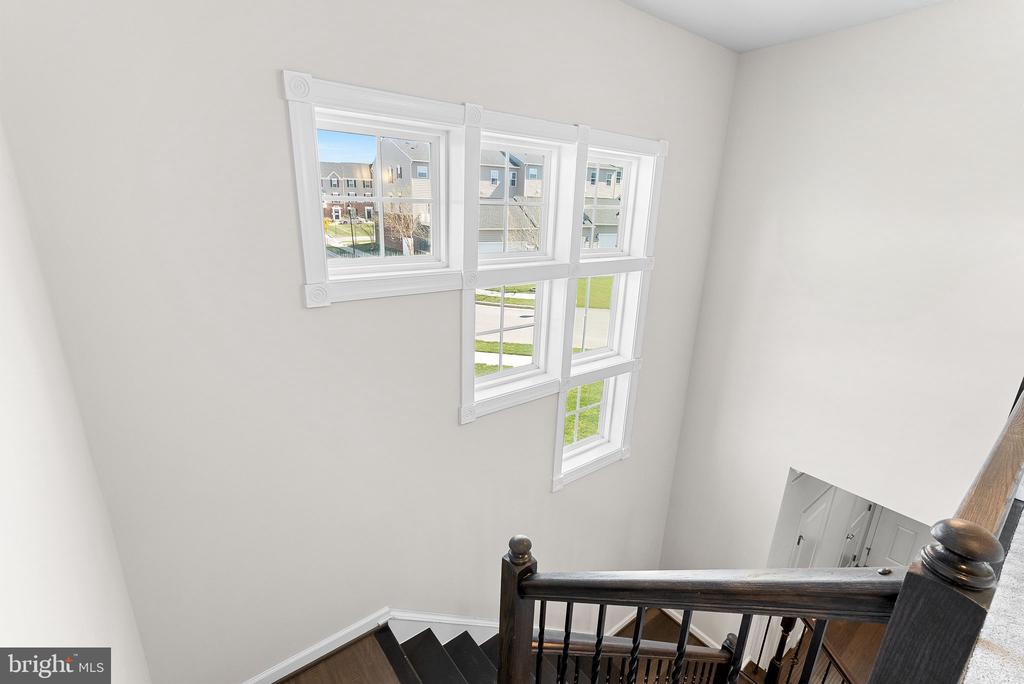 6423 MADIGAN TRAIL