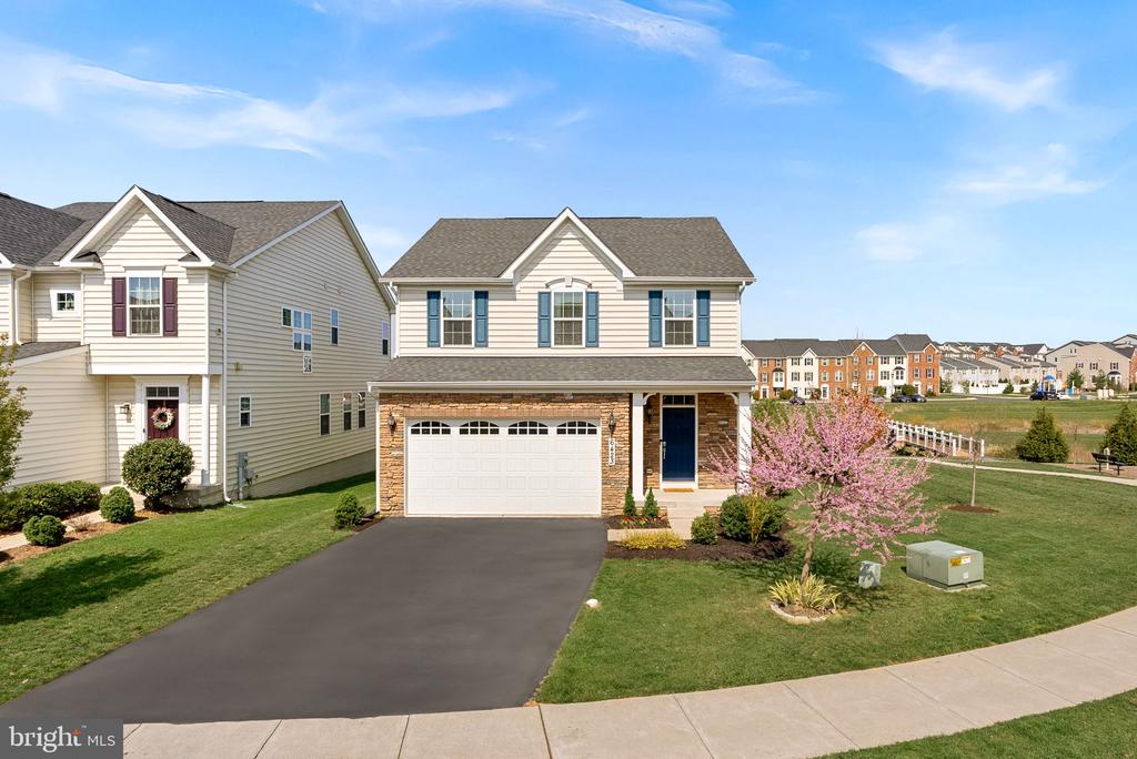 6423 MADIGAN TRAIL