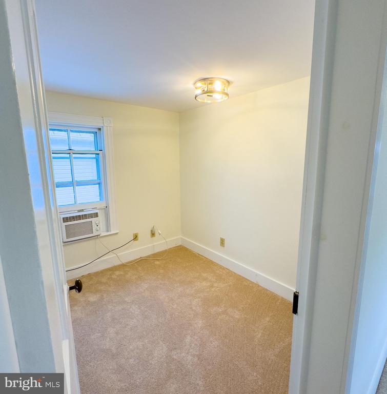 213 W B STREET