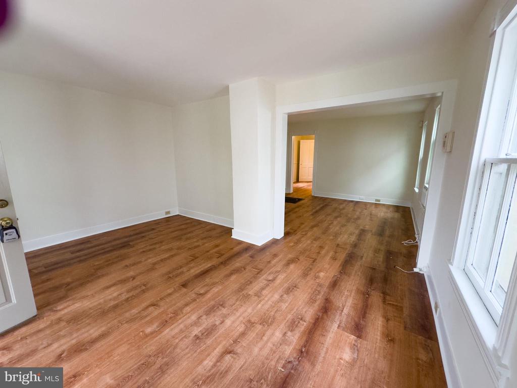 213 W B STREET