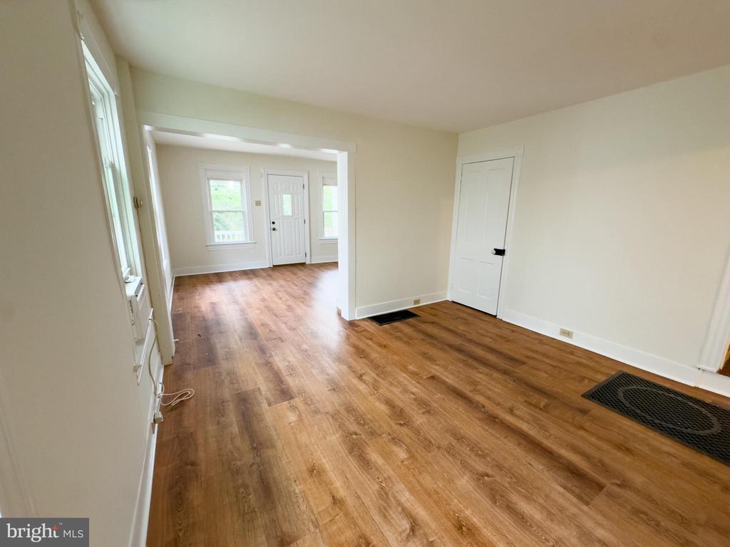 213 W B STREET