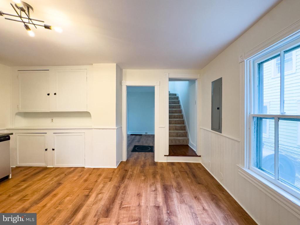 213 W B STREET