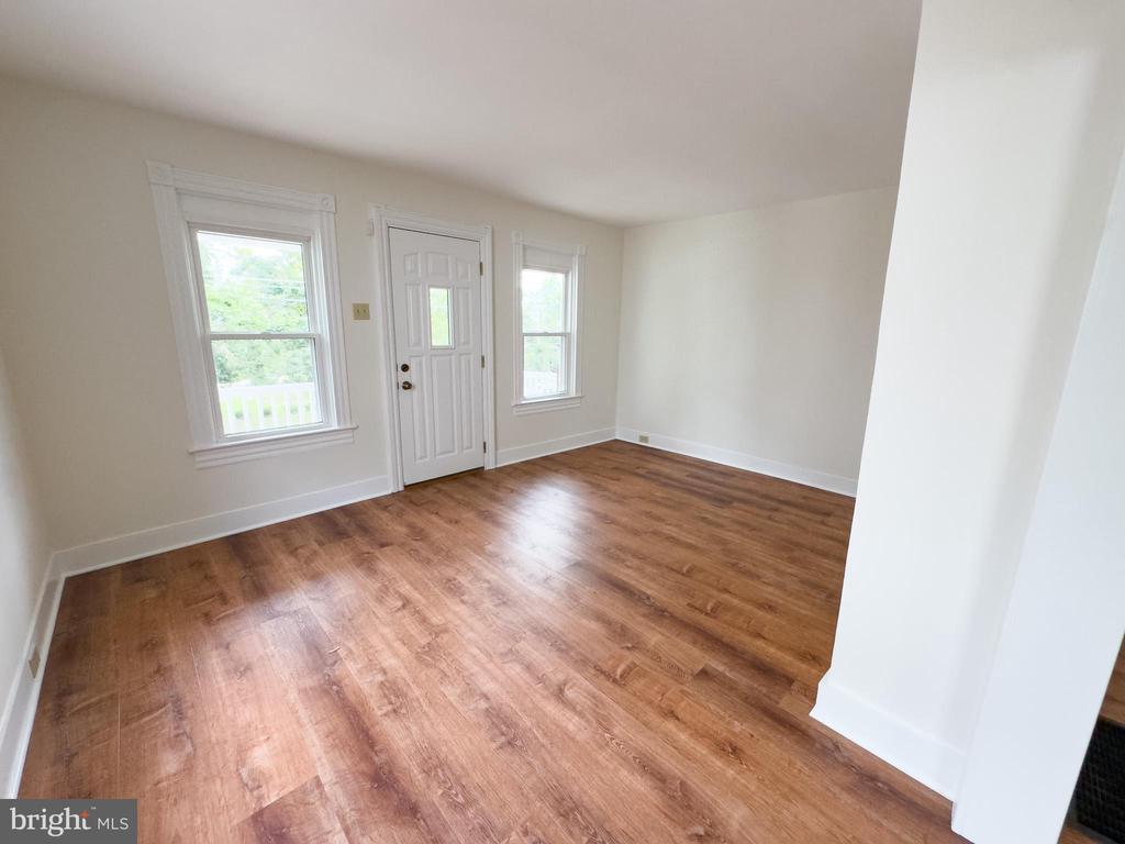 213 W B STREET