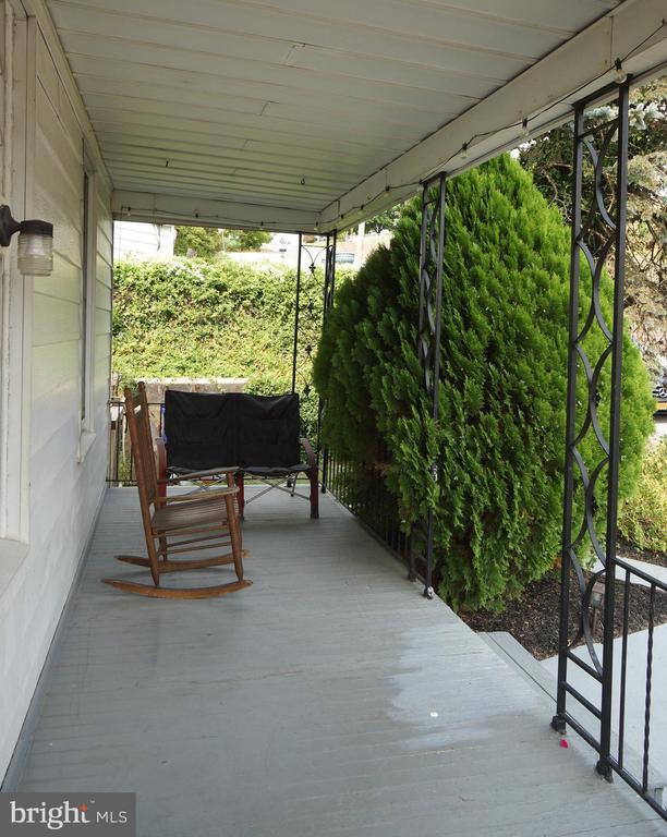 111 4TH AVENUE