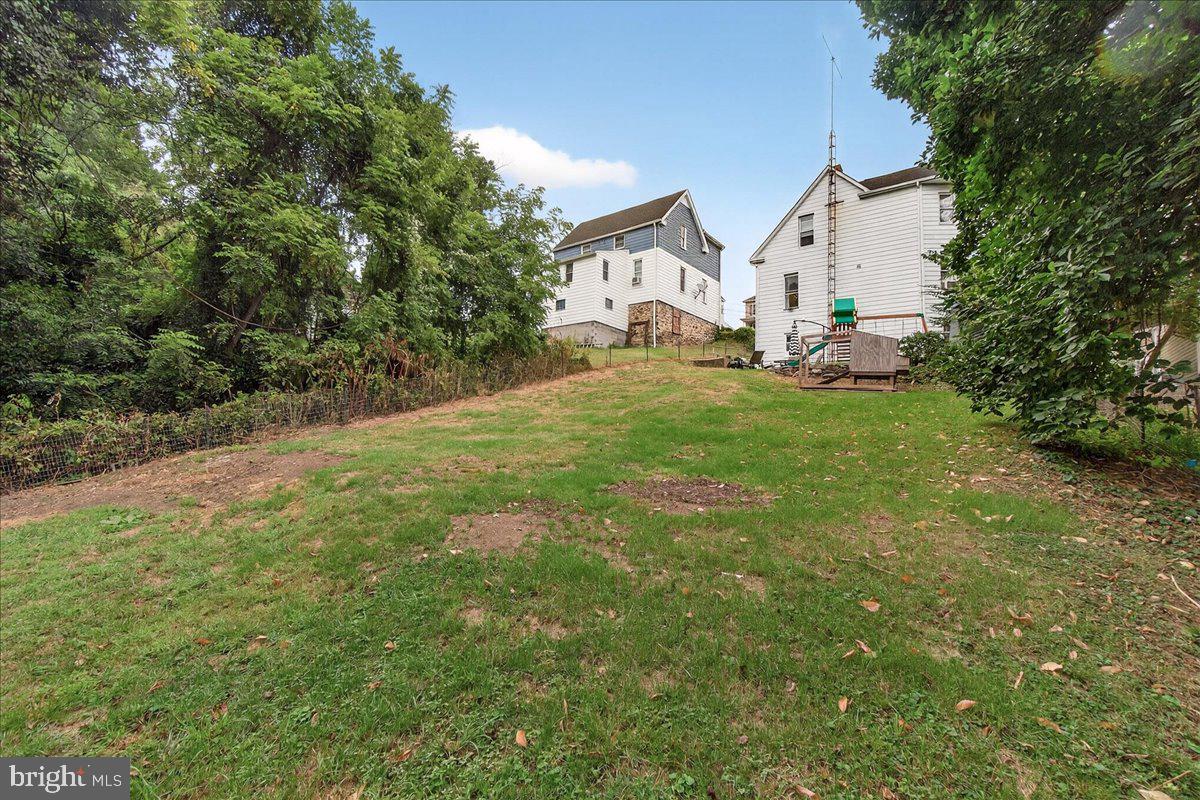 111 4TH AVENUE