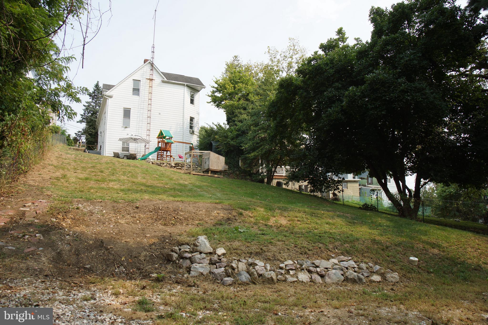 111 4TH AVENUE