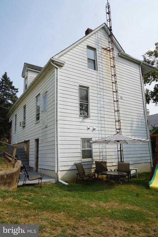111 4TH AVENUE