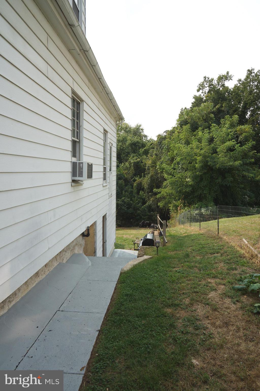 111 4TH AVENUE