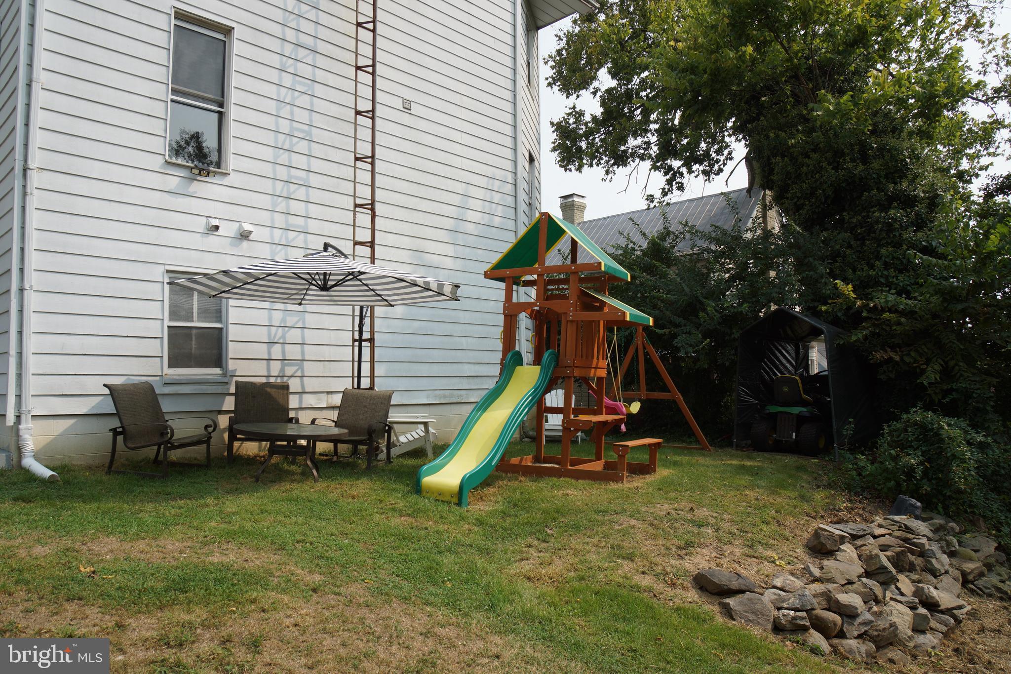111 4TH AVENUE