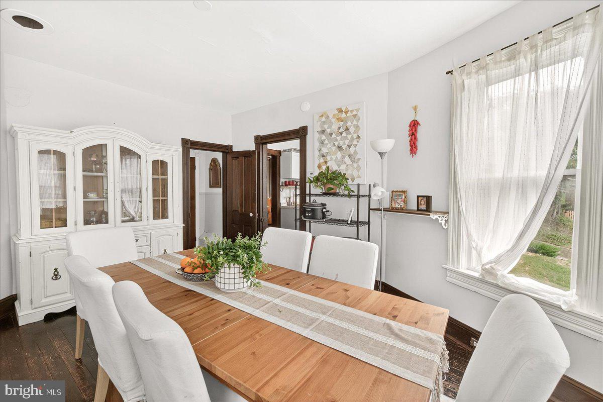 111 4TH AVENUE