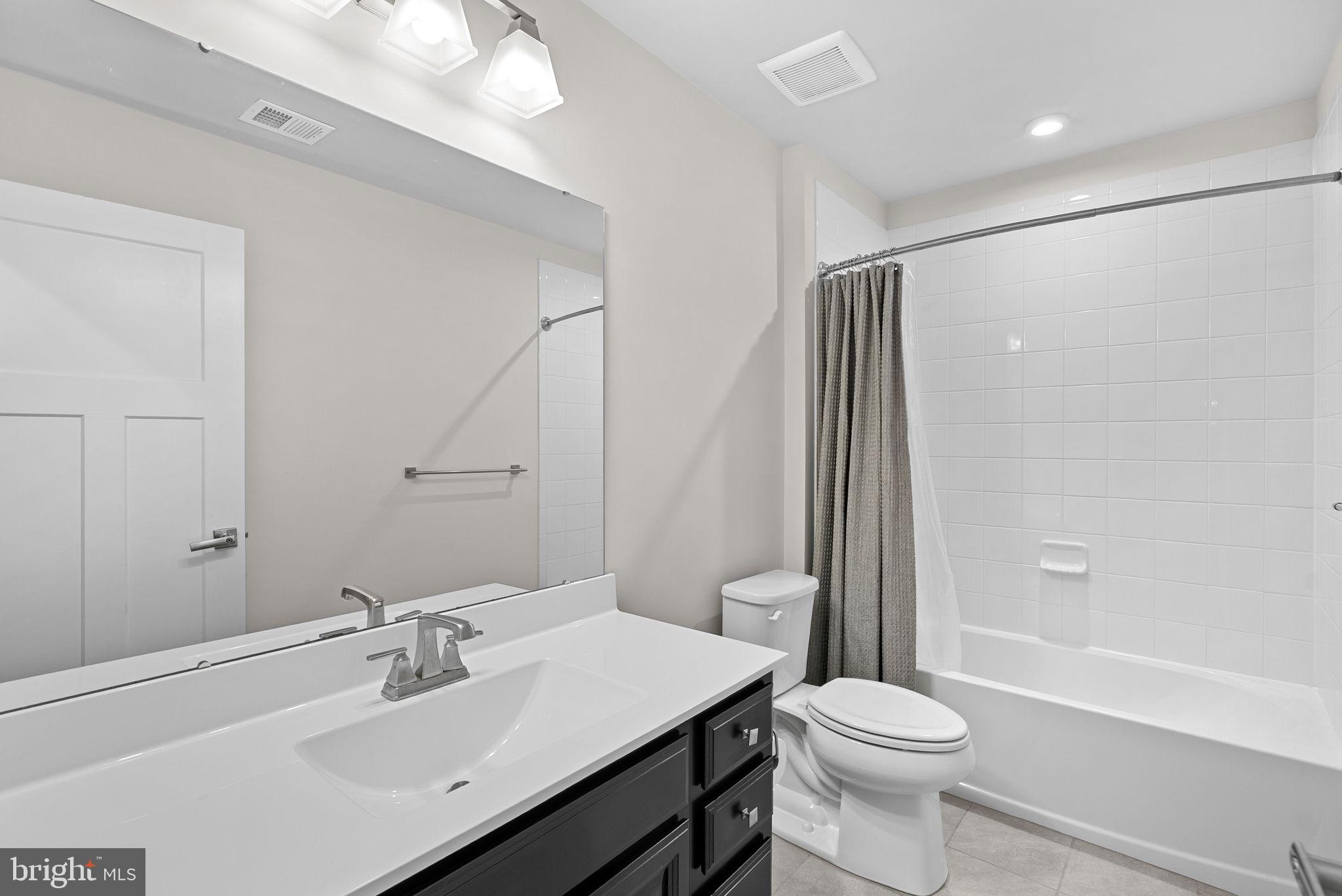 5246 RED MAPLE DRIVE