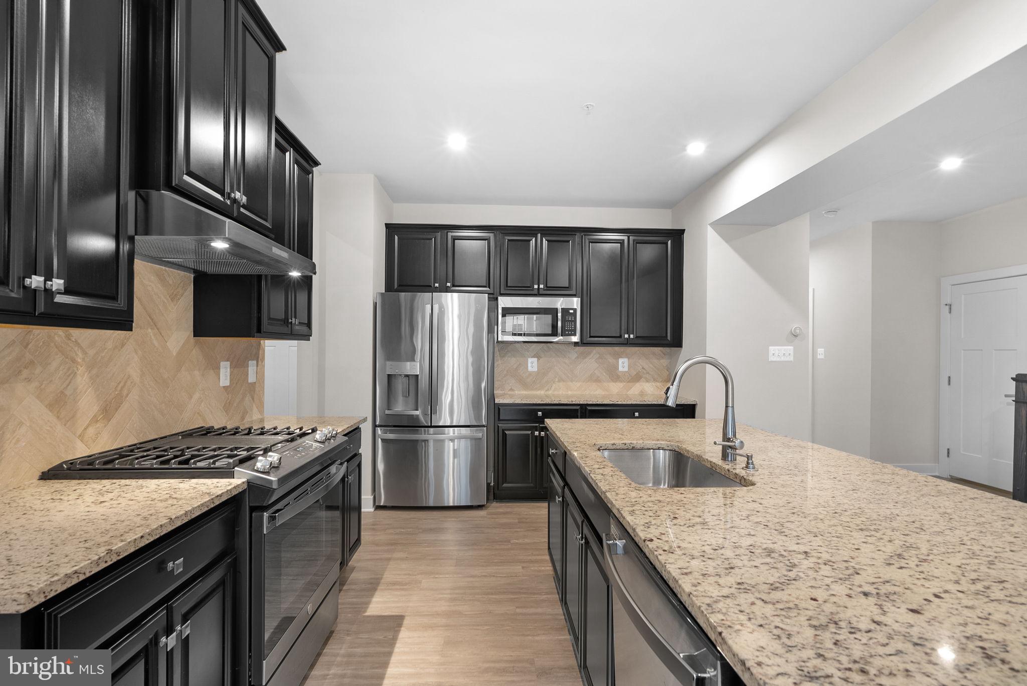 5246 RED MAPLE DRIVE