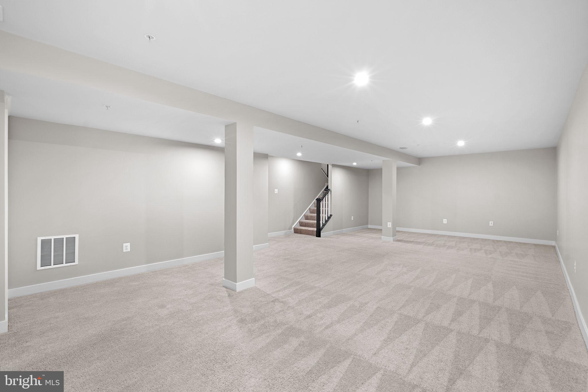 5246 RED MAPLE DRIVE