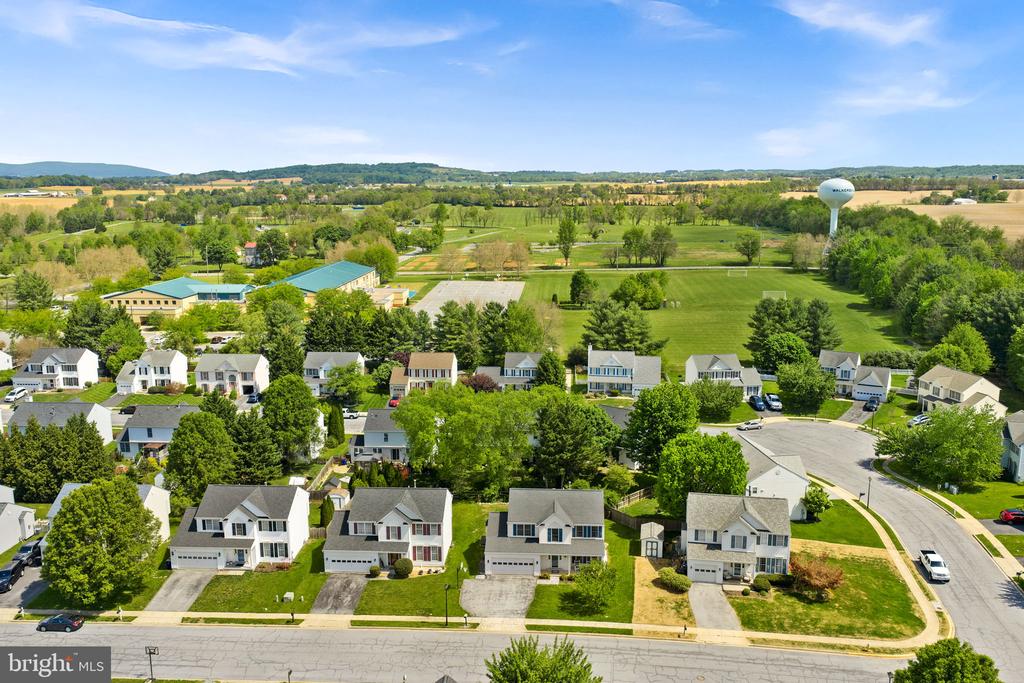 202 WINTER BROOK COURT