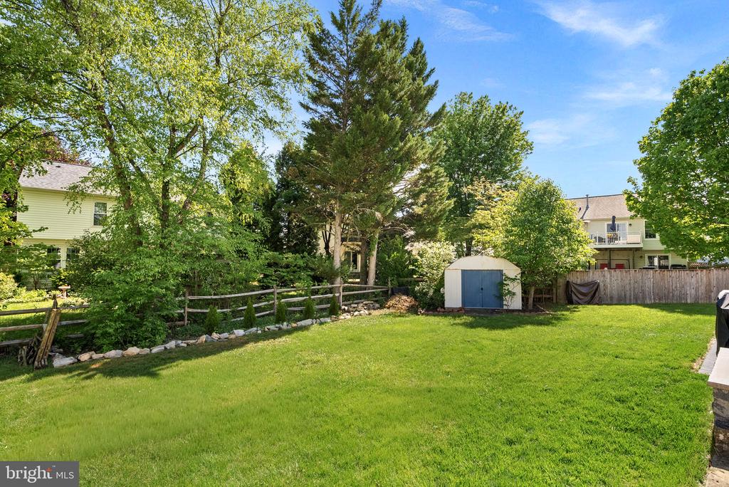 202 WINTER BROOK COURT