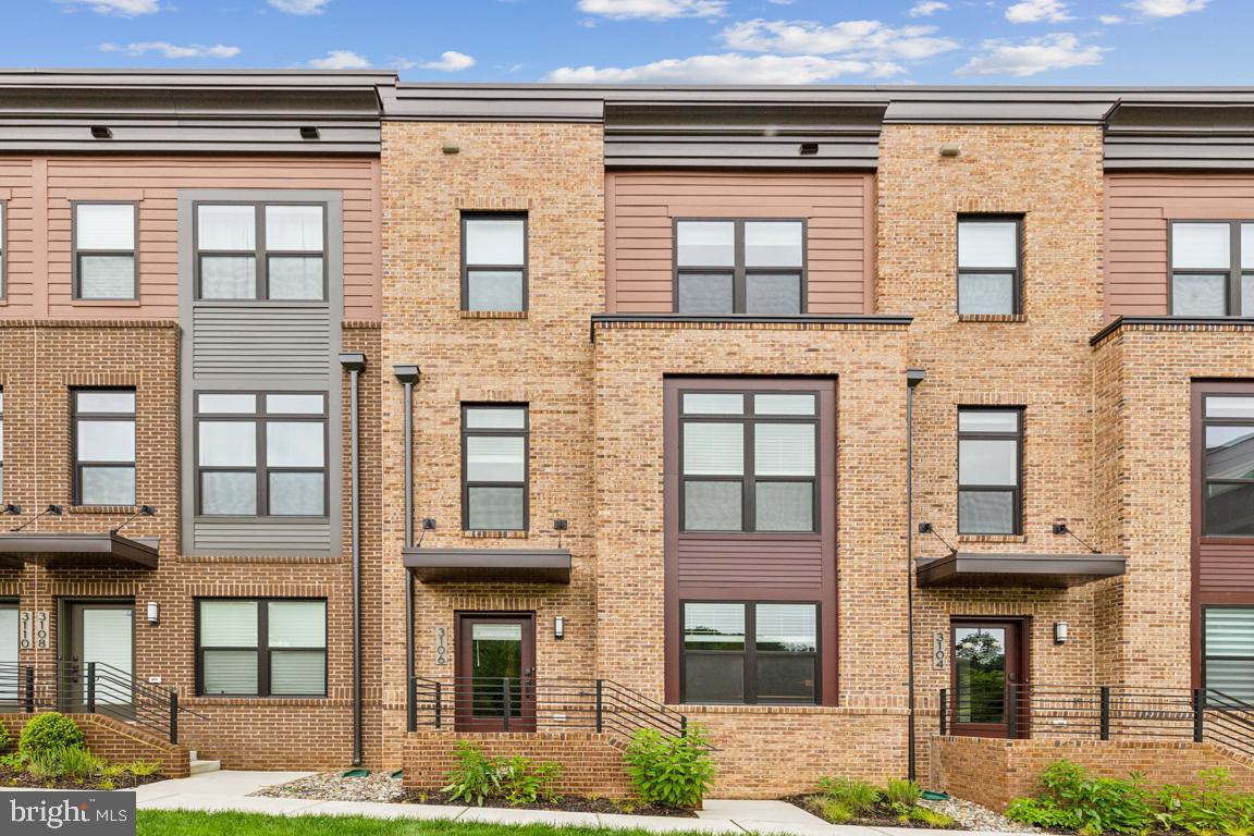 3106 ROYAL FERN PLACE