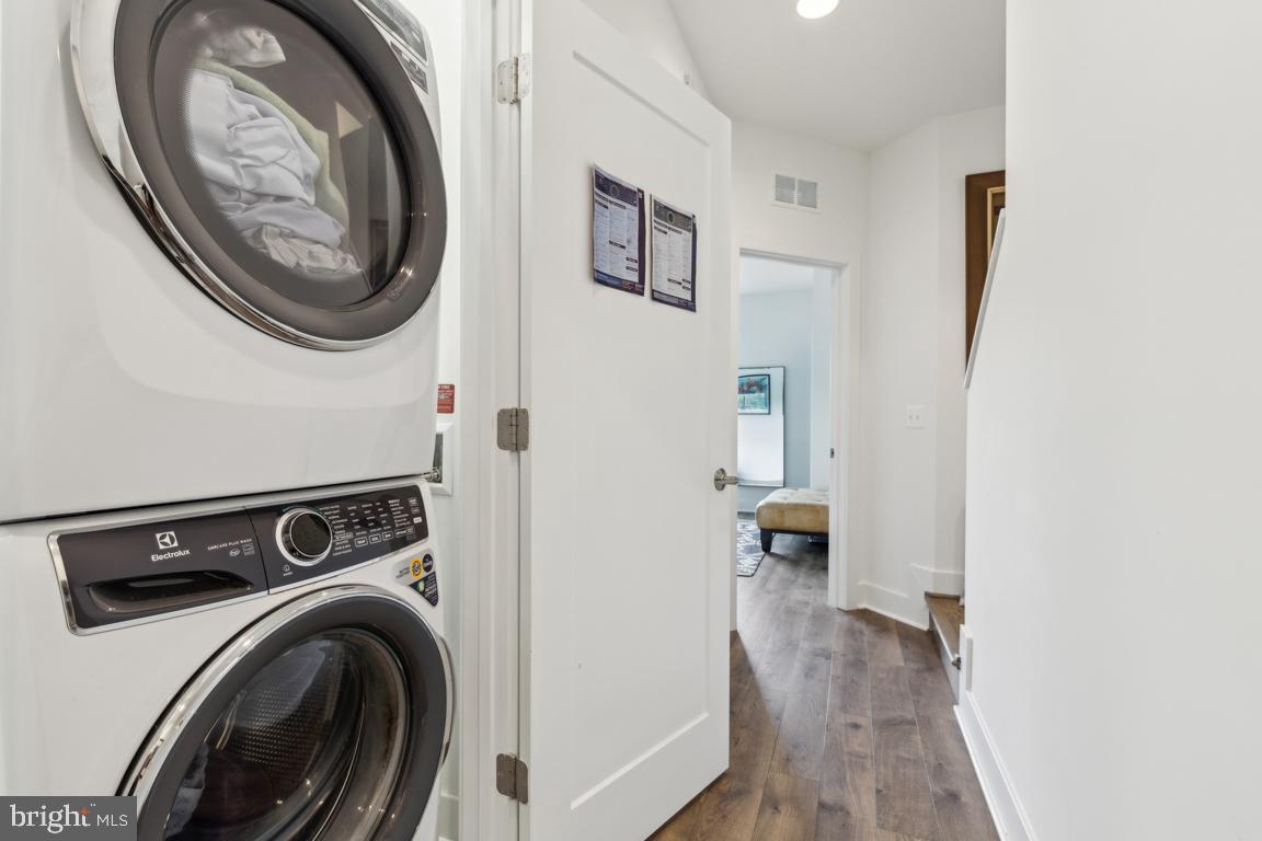 3106 ROYAL FERN PLACE