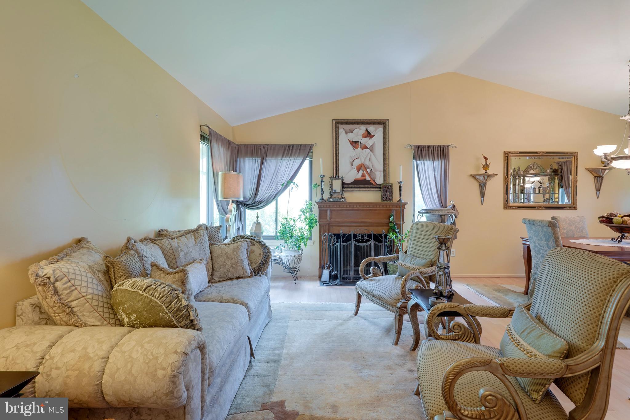 10408 MERCADO WAY