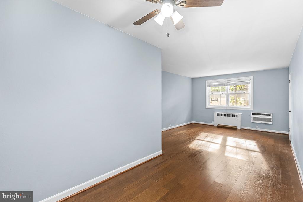 203 N TRENTON STREET 203-4