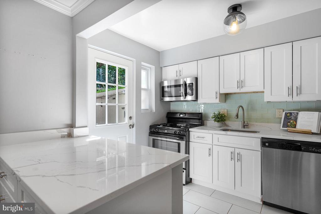 2801 16TH ROAD A S 2801A