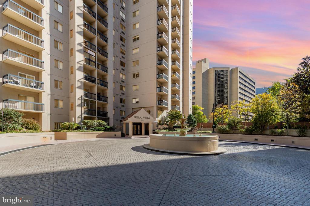 1211 S EADS STREET Unit: 307