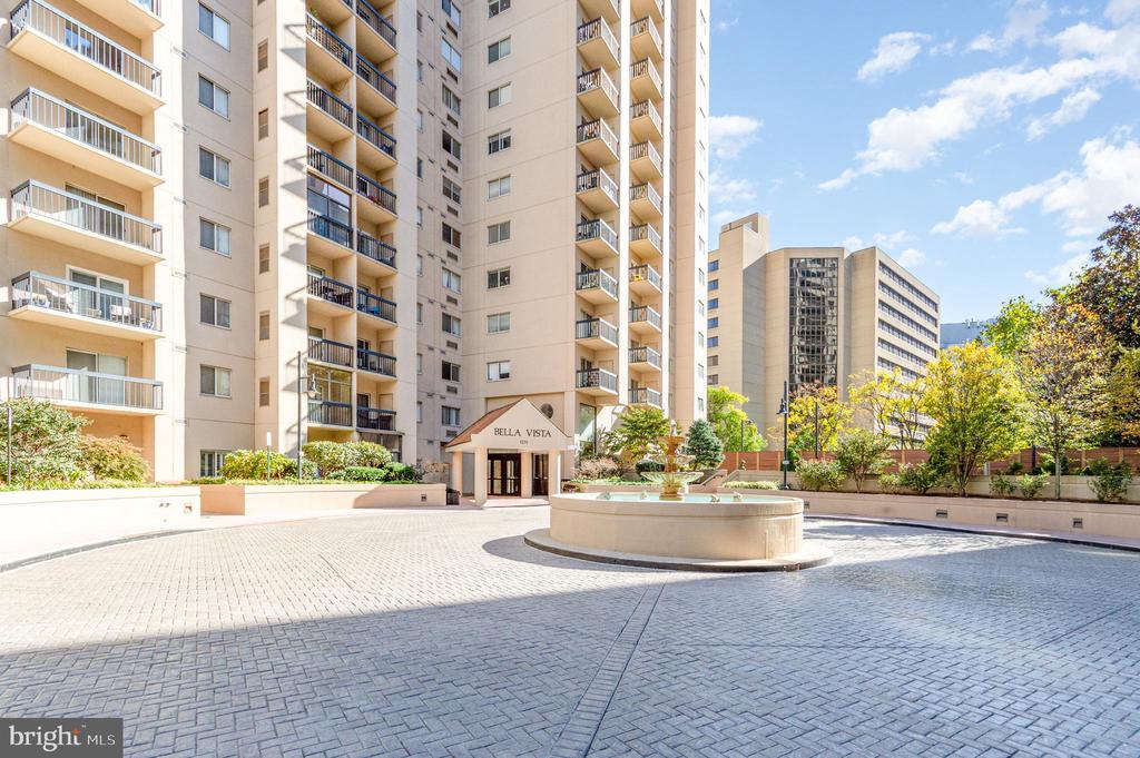 1211 S EADS STREET Unit: 307