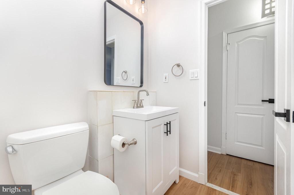 1211 S EADS STREET Unit: 307