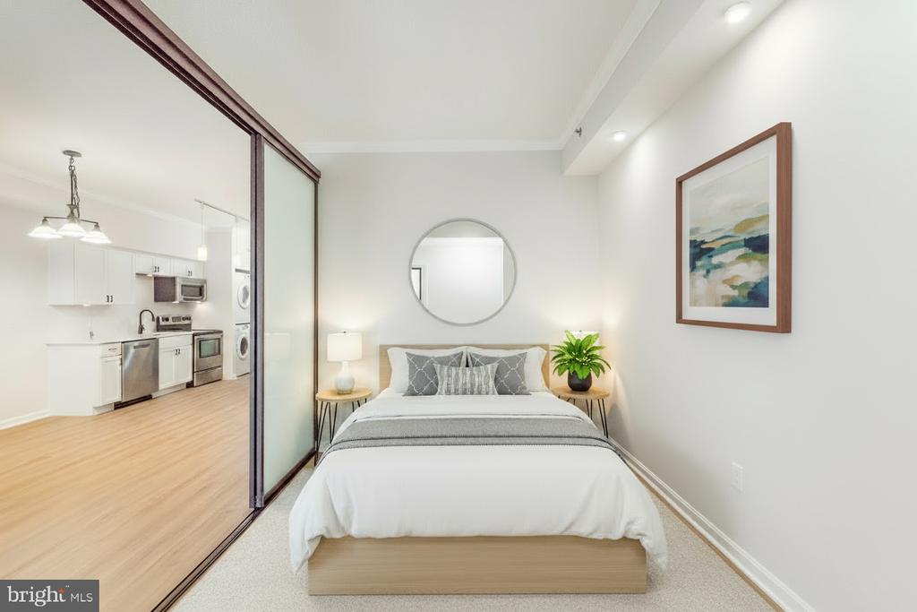 1211 S EADS STREET Unit: 307