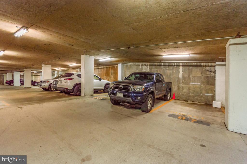 1211 S EADS STREET Unit: 307