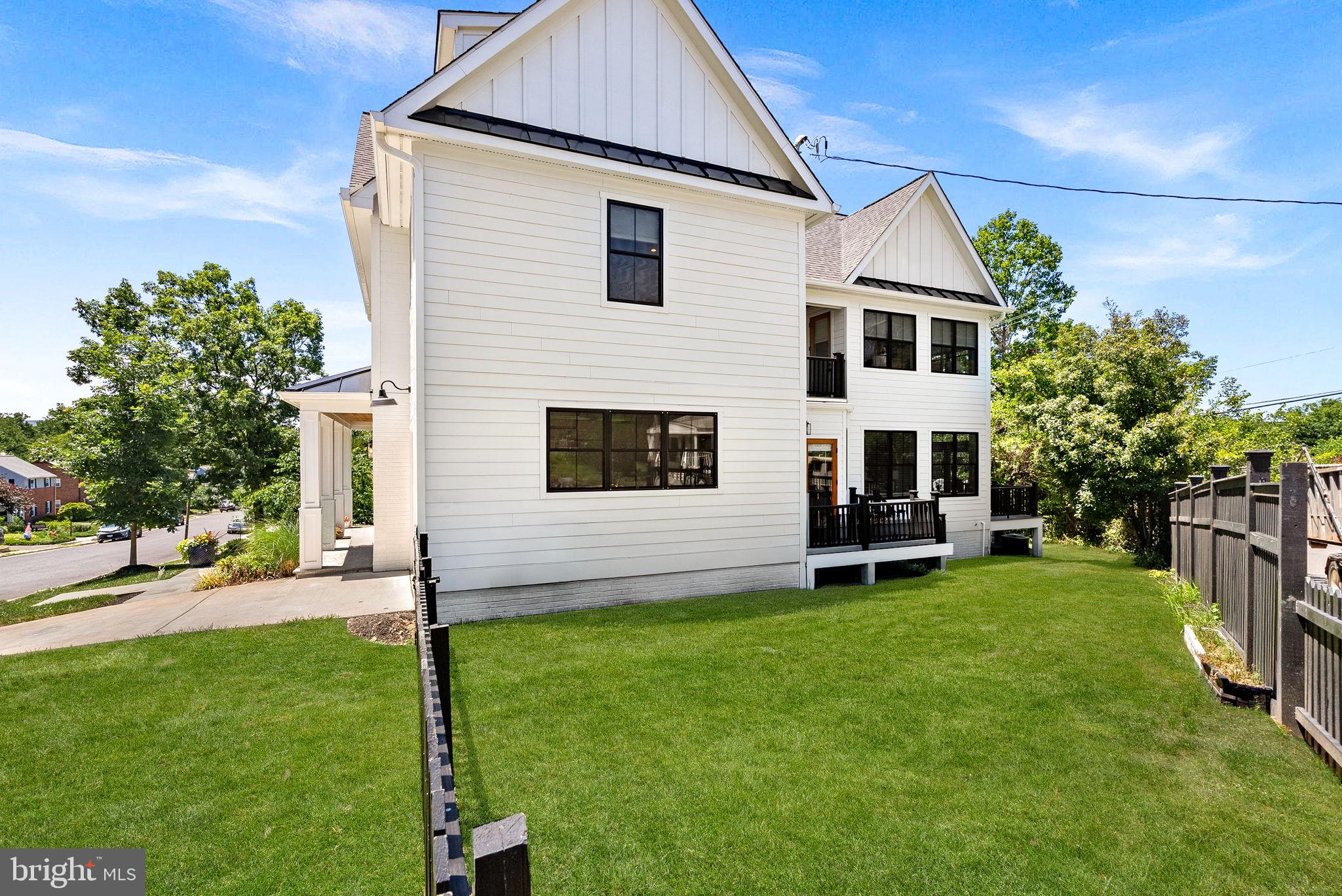 26 S PARK DRIVE