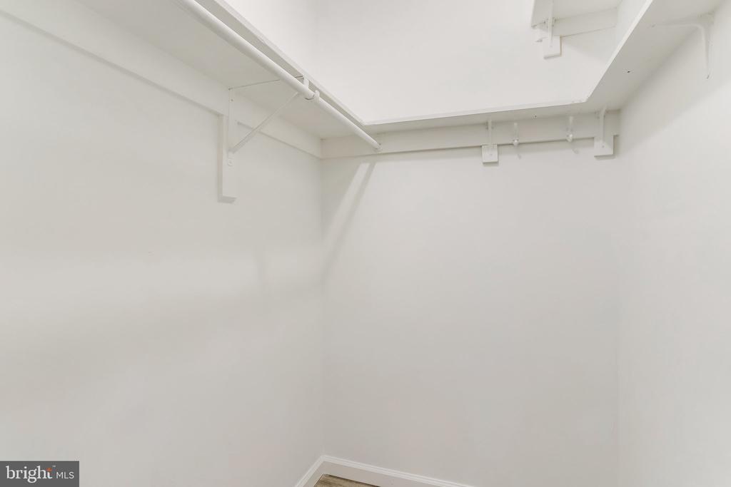 509 N ARMISTEAD STREET N 101